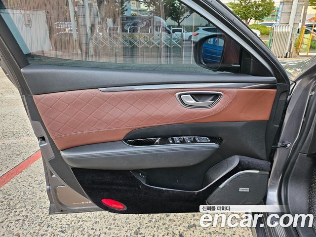 Renault-KoreaSamsung SM6 2.0 GDe SE — photo 1 of 20