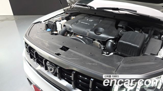 Kia Mohave Diesel 3.0 4WD 6-Seater — photo 1 of 20