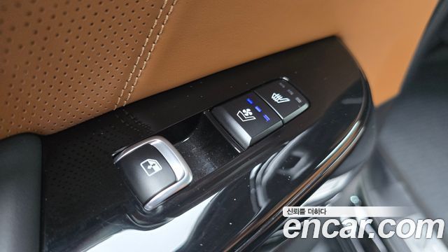 Kia Mohave Diesel 3.0 4WD 6-Seater — photo 1 of 20