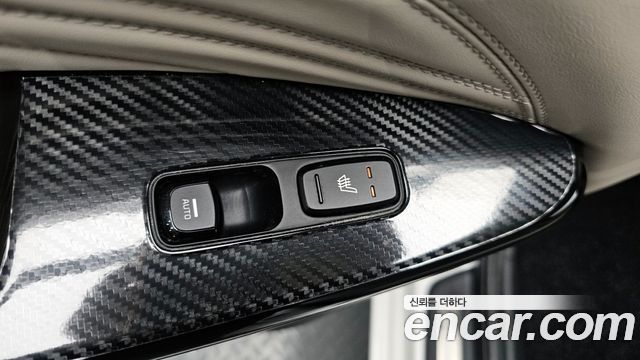 Kia K7 Signature — photo 1 of 20