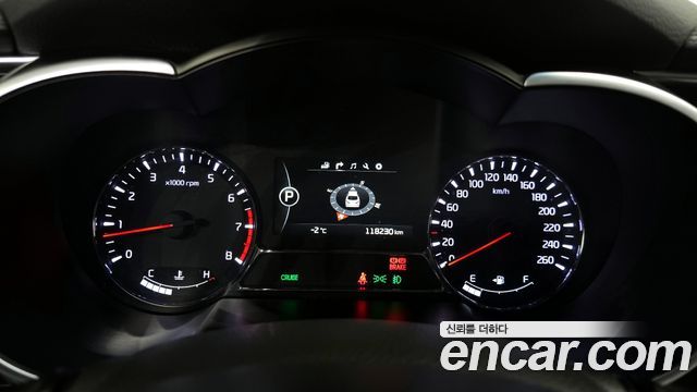 Kia K5 Noblesse — photo 1 of 20