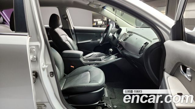 Kia Sportage Diesel 2WD Trendy — photo 1 of 20