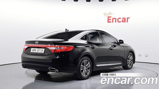 Hyundai Grandeur HG240 Modern — photo 1 of 20