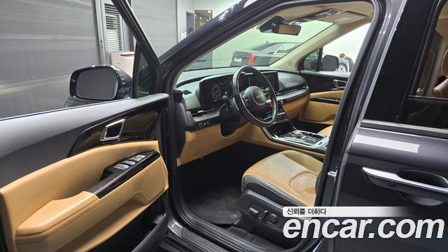 Kia Canival Diesel 9-Seater Noblesse — photo 1 of 20