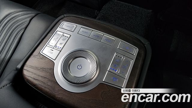 Genesis G80 Gasoline 3.5 Turbo AWD — photo 1 of 20