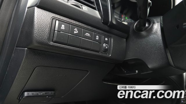 KG_Mobility_Ssangyong Rexton Diesel 2.2 4WD — photo 1 of 20