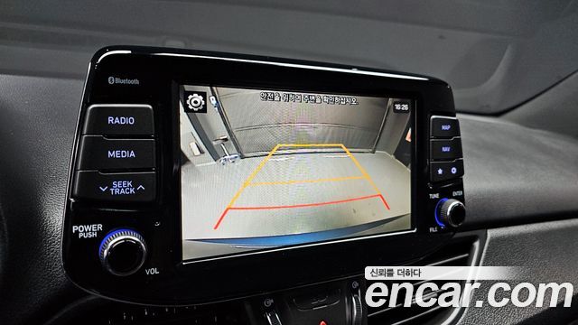Hyundai i30 1.6 Turbo — photo 1 of 20