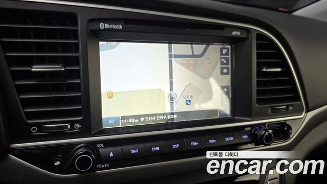Hyundai AVANTE 1.6 GDI Style — photo 1 of 20