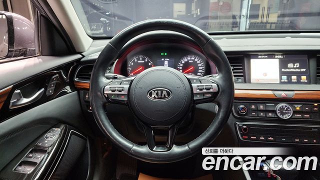 Kia K7 2.4 GDI Prestige — photo 1 of 20