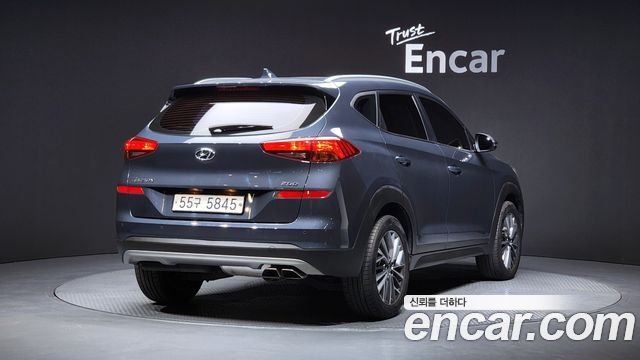 Hyundai Tucson Diesel 2.0 2WD — photo 1 of 20