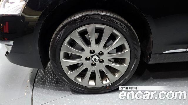 KG_Mobility_Ssangyong Chairman CW600 4TRONIC — photo 1 of 20
