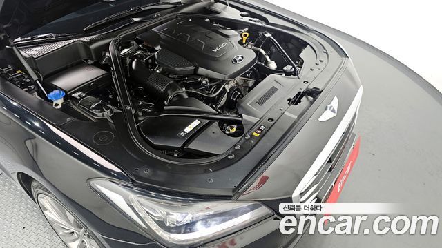 2015 Hyundai Genesis G380 Exclusive AWD, photograph 3