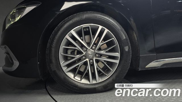 Hyundai Grandeur 2.2 Diesel Premium — photo 1 of 20