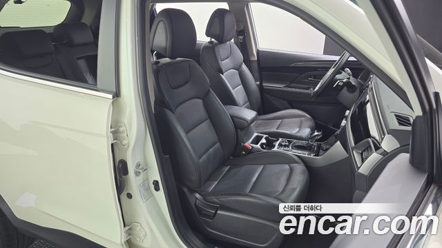 KG_Mobility_Ssangyong KORANDO Gasoline 1.5 2WD C5 — photo 1 of 20