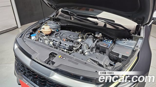 Kia Sportage Gasoline 1.6 Turbo 2WD — photo 1 of 20