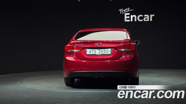 Hyundai AVANTE 1.6 GDi Smart — photo 1 of 20