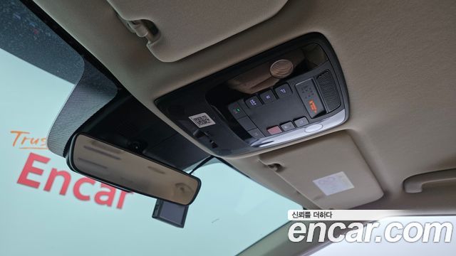 2022 Kia Canival Diesel 9-Seater Prestige, photograph 5