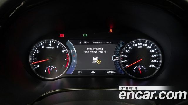 Kia Seltos Gasoline 1.6 Turbo 4WD — photo 1 of 32