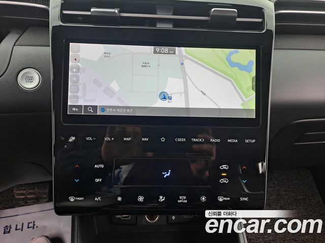 Hyundai Tucson Gasoline 1.6 Turbo 4WD — photo 1 of 19