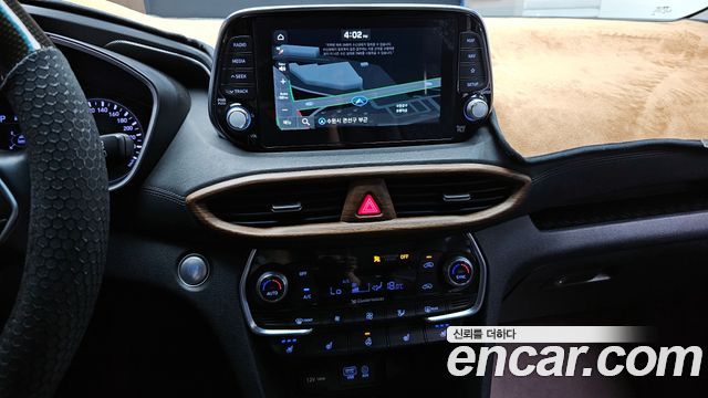 Hyundai Santafe Diesel 2.0 2WD — photo 1 of 34