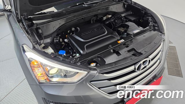 Hyundai Santafe Diesel(e-VGT) 2.0 2WD Premium — photo 1 of 30