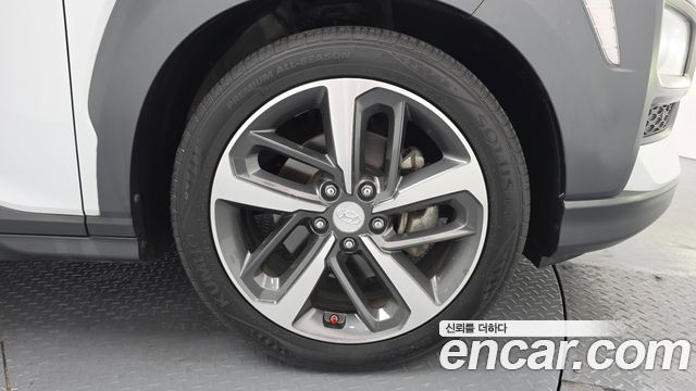 Hyundai Kona 1.6 Turbo 2WD — photo 1 of 31