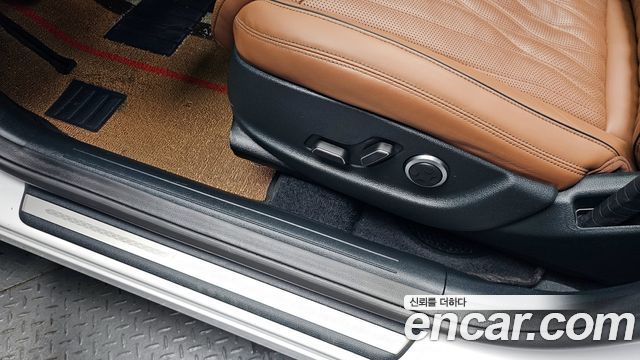 Genesis GV70 2.2 Diesel 2WD — photo 1 of 38