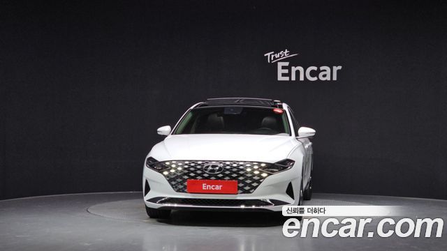 Hyundai Grandeur 2.5 — photo 1 of 34