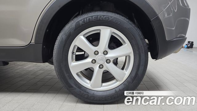 2012 KG_Mobility_Ssangyong KORANDO Chic 2WD, photograph 10
