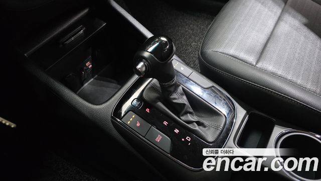 Kia K3 Trendy — photo 1 of 20