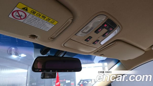 Kia Canival 9-seater Noblesse — photo 1 of 31