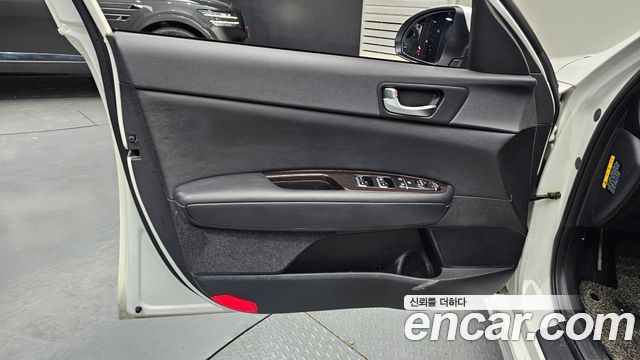2015 Kia K5 2.0 SX, photograph 9