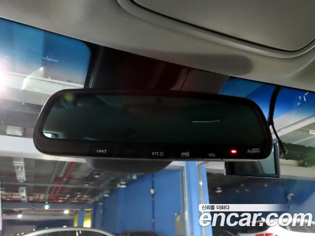 Kia Niro 1.6 HEV — photo 1 of 20