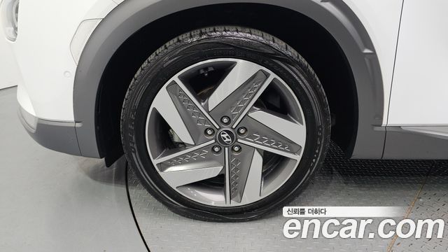 Hyundai Nexo Premium — photo 1 of 31