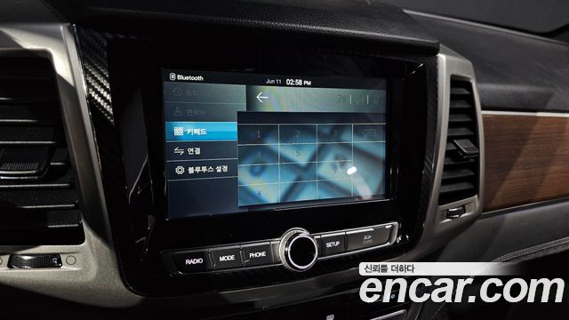KG_Mobility_Ssangyong Rexton Diesel 2.2 4WD — photo 1 of 33