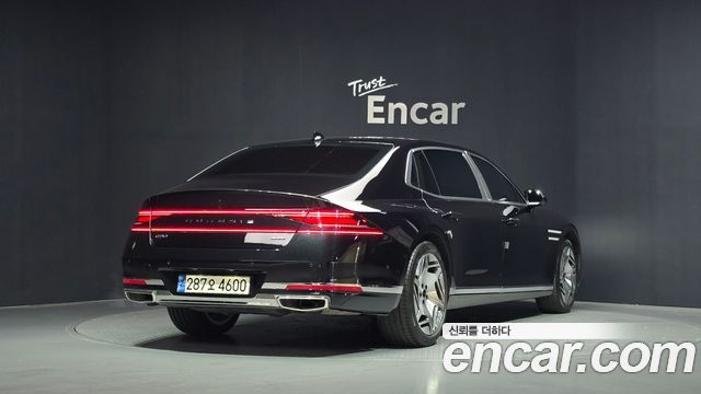 Genesis G90 Gasoline 3.5 Turbo e-S/C AWD LWB — photo 1 of 20