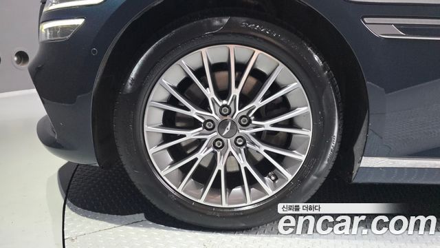 Genesis G80 Gasoline 2.5 Turbo AWD — photo 1 of 35