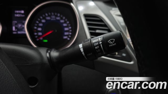 Hyundai AVANTE 1.6 GDi Modern — photo 1 of 30