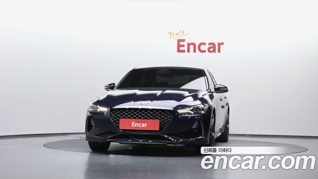Genesis G70 3.3T Sport — photo 1 of 32