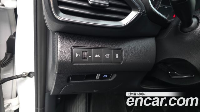 Hyundai Santafe Gasoline 2.5T 4WD — photo 1 of 20