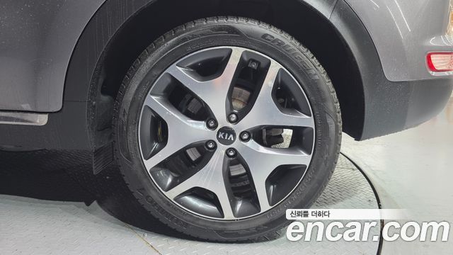 Kia Sportage Diesel 2WD Noblesse — photo 1 of 31