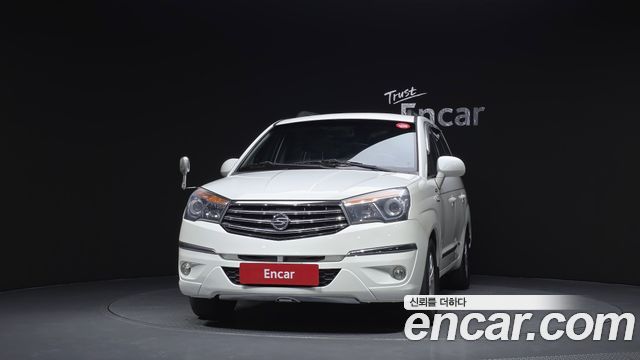 KG_Mobility_Ssangyong KORANDO 4WD GT 11-seater — photo 1 of 34