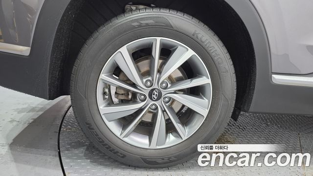 Hyundai Santafe Diesel 2.0 2WD — photo 1 of 32