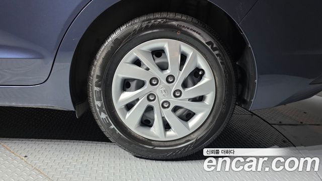 2019 Hyundai AVANTE 1.6, photograph 12
