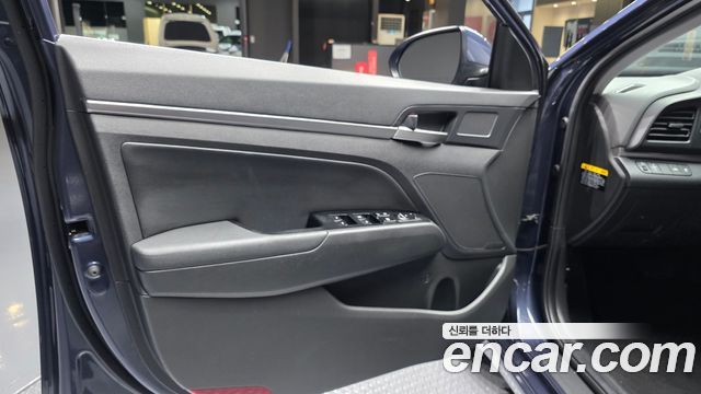 2019 Hyundai AVANTE 1.6, photograph 6