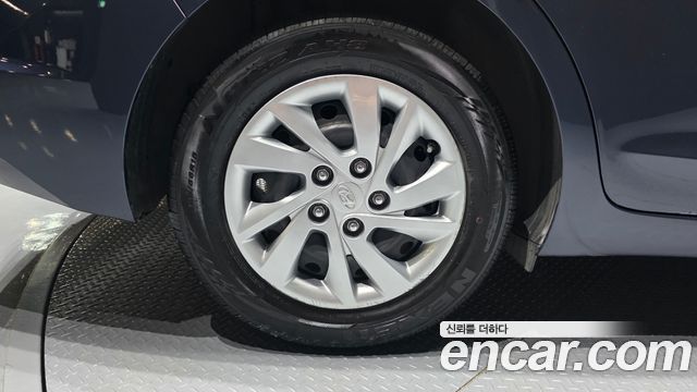 2019 Hyundai AVANTE 1.6, photograph 1
