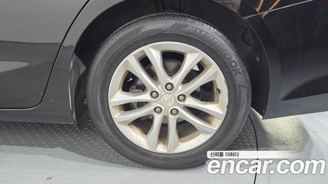 ChevroletGMDaewoo Malibu 1.5 Turbo LTZ — photo 1 of 33