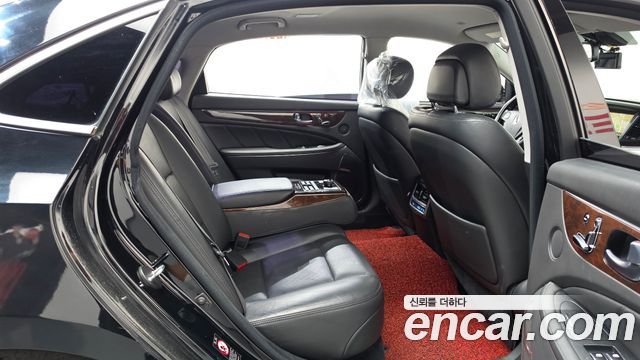 Hyundai Equus VS380 — photo 1 of 34