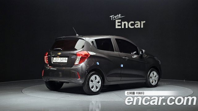 2016 ChevroletGMDaewoo Spark LS, photograph 6