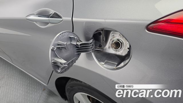 Hyundai AVANTE LPI M16 Smart — photo 1 of 31